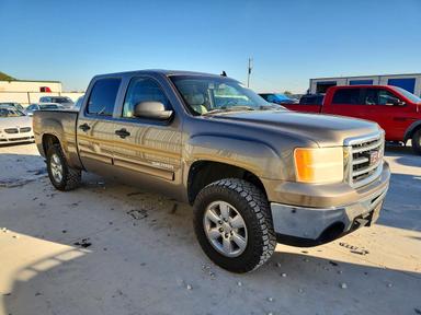 2012 GMC SIERRA K1500 SLE view, angle 4