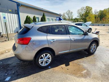 Vue de 2012 NISSAN ROGUE S, angle 3
