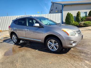 Vue de 2012 NISSAN ROGUE S, angle 4