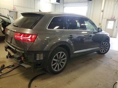 Vue de 2019 AUDI Q7 PREMIUM PLUS, angle 3