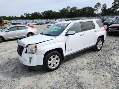 Vue de 2013 GMC TERRAIN SLE, angle 1