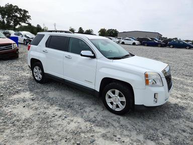 Vue de 2013 GMC TERRAIN SLE, angle 4