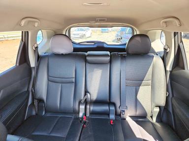 2018 NISSAN ROGUE SL view, angle 10