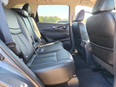 2018 NISSAN ROGUE SL view, angle 11