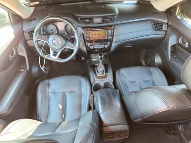 2018 NISSAN ROGUE SL view, angle 8