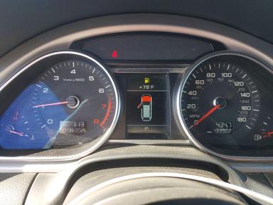 Вид 2012 AUDI Q7 PRESTIGE, угол 9