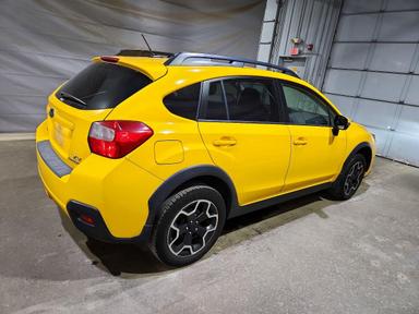 Vue de 2015 SUBARU XV CROSSTREK 2.0 PREMIUM, angle 3