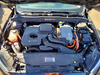 Vue de 2019 FORD FUSION SE, angle 11