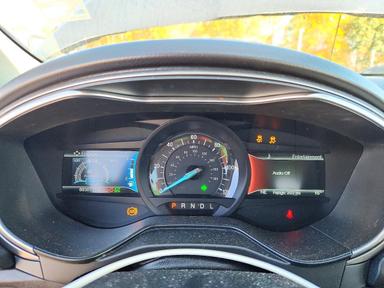 Vue de 2019 FORD FUSION SE, angle 9