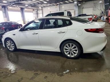 2018 KIA OPTIMA S view, angle 2
