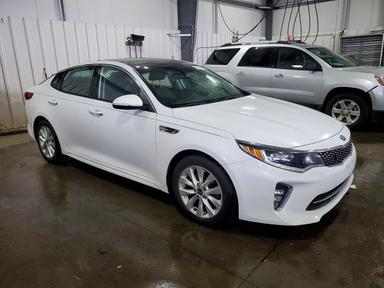 2018 KIA OPTIMA S view, angle 4