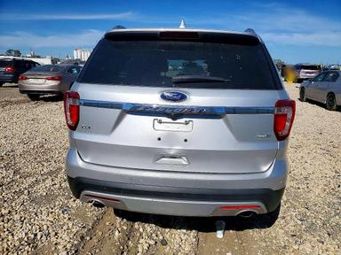 Vista de 2016 FORD EXPLORER XLT, ángulo 6