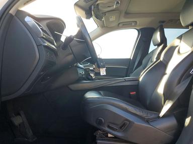 Вид 2020 VOLVO XC90 T5 MOMENTUM, угол 7