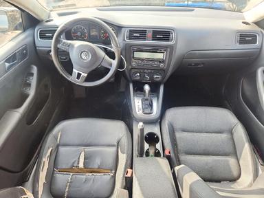 منظر 2011 VOLKSWAGEN JETTA SE، زاوية 8