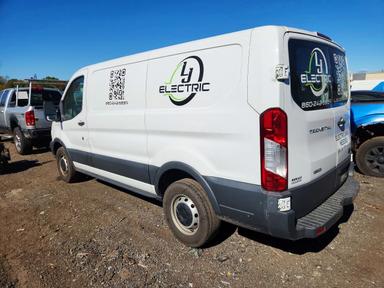 منظر 2018 FORD TRANSIT 250 DELIVERY VAN، زاوية 2