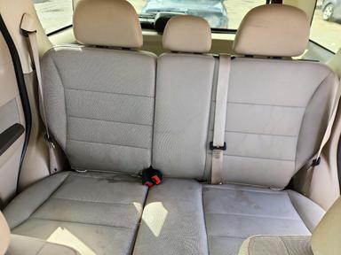 Vista de 2010 FORD ESCAPE XLT, ángulo 10