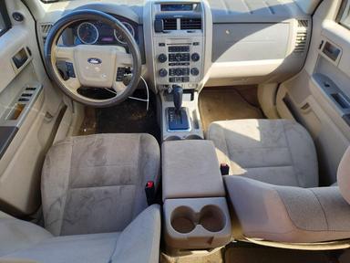Vista de 2010 FORD ESCAPE XLT, ángulo 8
