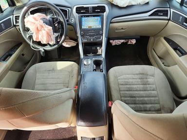 Вид 2019 FORD FUSION SE, угол 8
