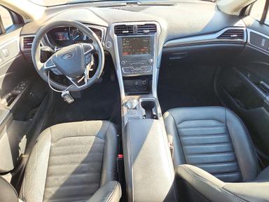 2017 FORD FUSION SE HYBRID view, angle 8