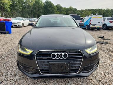 Vue de 2015 AUDI A4 PREMIUM, angle 5