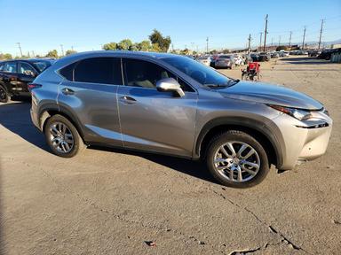 Vedere 2016 LEXUS NX 300H, unghi 4