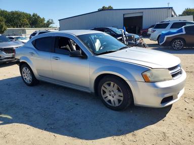 Vista de 2011 DODGE AVENGER EXPRESS, ángulo 4