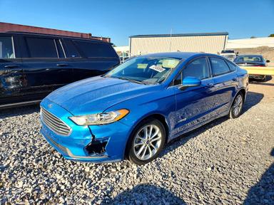 منظر 2019 FORD FUSION SE، زاوية 1