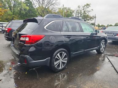 Vue de 2019 SUBARU OUTBACK 2.5I LIMITED, angle 3
