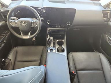 Vue de 2025 LEXUS NX 350H PREMIUM, angle 8