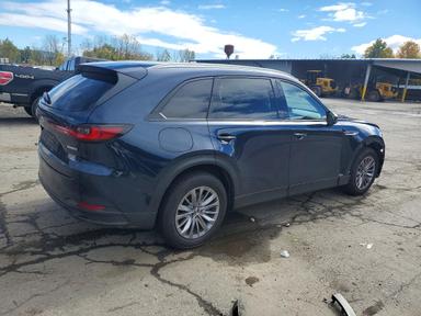 Vue de 2025 MAZDA CX-90 PREFERRED, angle 3