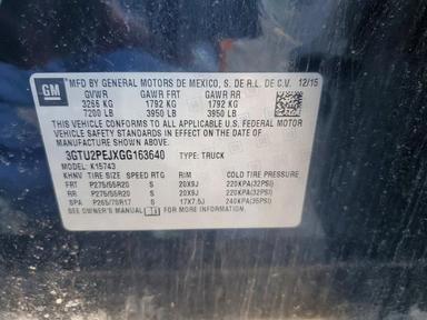 Vista de 2016 GMC SIERRA K1500 DENALI, ángulo 12