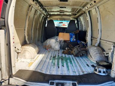 Vue de 2015 CHEVROLET EXPRESS 2500 CARGO DELIVERY VAN, angle 10