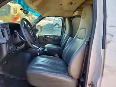 Vue de 2015 CHEVROLET EXPRESS 2500 CARGO DELIVERY VAN, angle 7