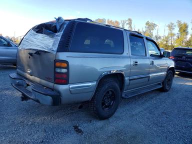 Vista de 2001 GMC YUKON XL K1500, ángulo 3