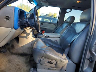 Vista de 2001 GMC YUKON XL K1500, ángulo 7