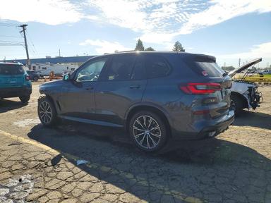 Vedere 2021 BMW X5 XDRIVE40I, unghi 2