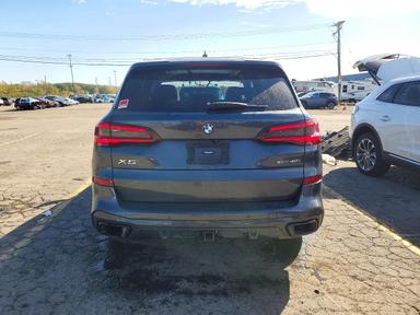 Vedere 2021 BMW X5 XDRIVE40I, unghi 6