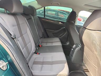 منظر 2017 VOLKSWAGEN JETTA SE، زاوية 10
