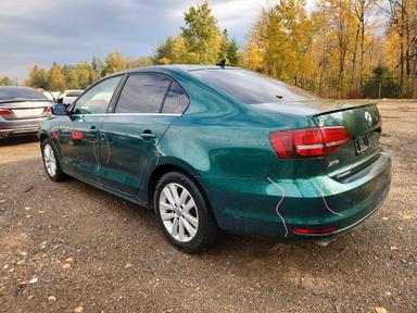 منظر 2017 VOLKSWAGEN JETTA SE، زاوية 2