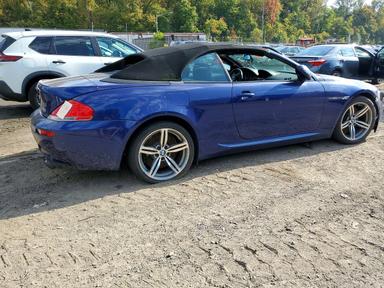 Vista de 2007 BMW M6, ángulo 3