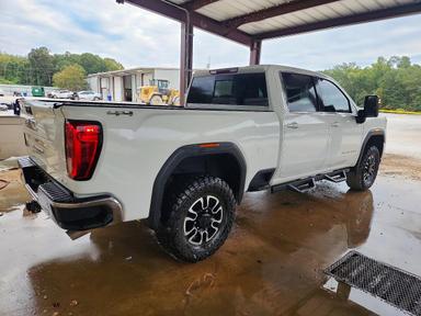 Вид 2022 GMC SIERRA K2500 SLE, угол 3