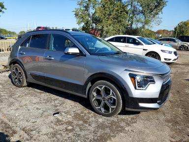 2023 KIA NIRO EX view, angle 4
