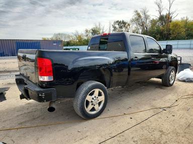 2013 GMC SIERRA K2500 DENALI view, angle 3