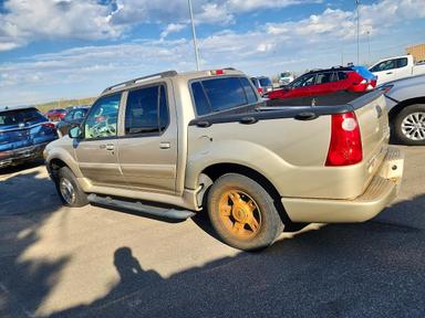 منظر 2004 FORD EXPLORER SPORT TRAC، زاوية 2