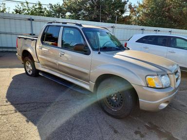 منظر 2004 FORD EXPLORER SPORT TRAC، زاوية 4