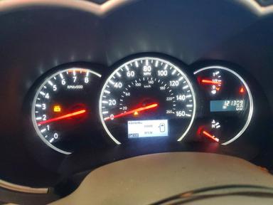 Vue de 2016 NISSAN QUEST 3.5 SV, angle 9