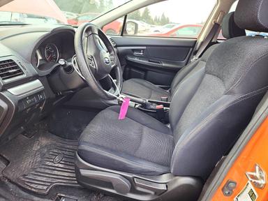 Vista de 2014 SUBARU XV CROSSTREK 2.0 PREMIUM, ángulo 7