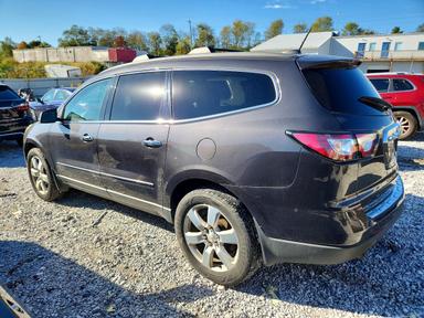 Vedere 2016 CHEVROLET TRAVERSE LTZ, unghi 2