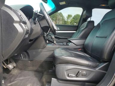 Vista de 2017 FORD EXPLORER XLT, ángulo 7