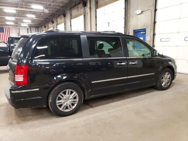 Vue de 2010 CHRYSLER TOWN &amp; COUNTRY LIMITED, angle 3